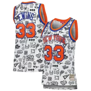 Patrick Unique Ewing New York Knicks Women's 1991 Doodle Swingman Jersey White for Basketball Enthusiasts