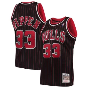 Scottie Pippen Chicago Bulls 1995/96 Hardwood Classics Stylish Authentic Jersey Black for Basketball Enthusiasts